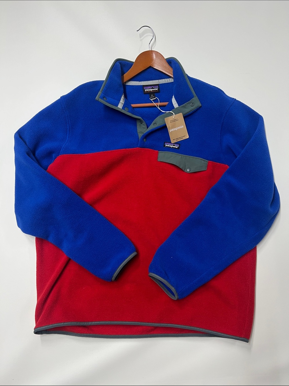 NWT Men’s XL Patagonia Lightweight Synchilla Snap-T Pullover- $139 retail